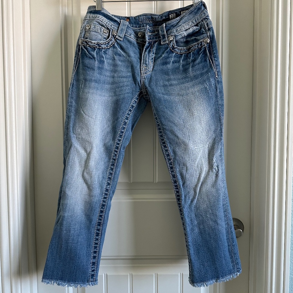 Miss Me Signature Cuffed Capri size 27